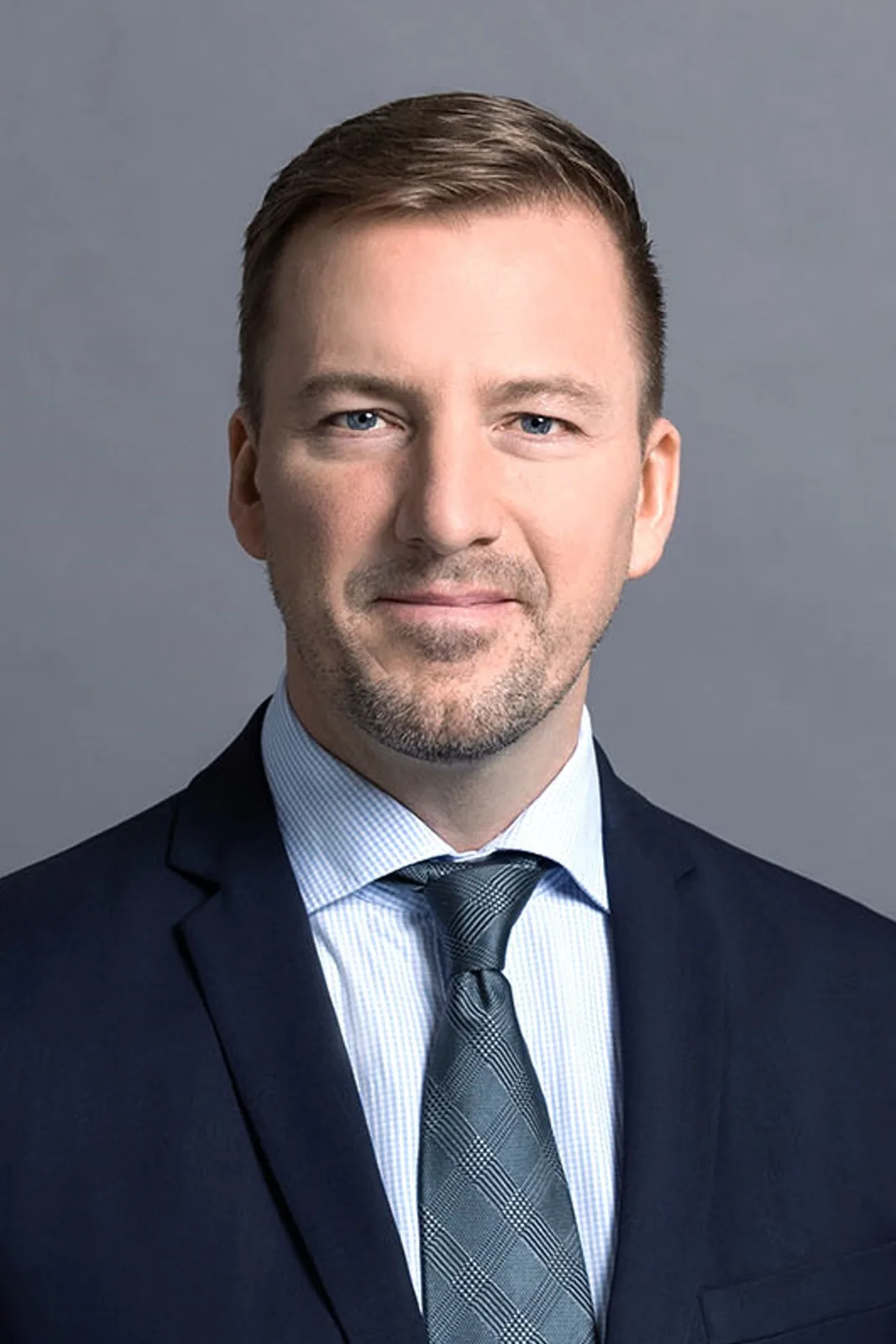 Dr. Lars Junc